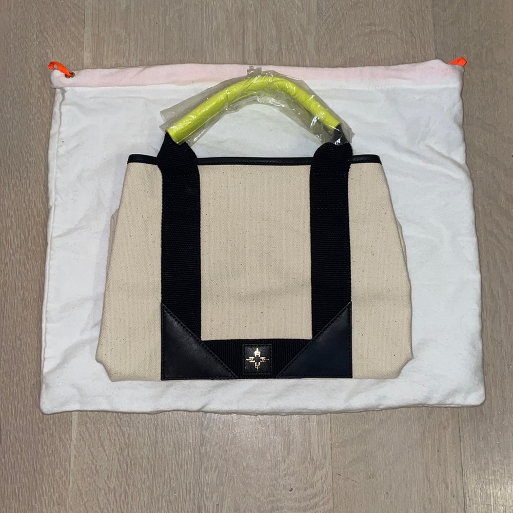 NEW (covers no tags) India Hicks Canvas bag